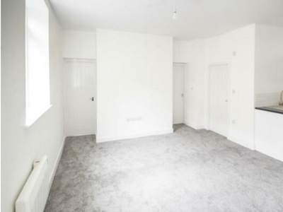 Flat to rent in Hull, Yorkshire HU1