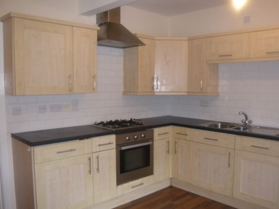 Flat to rent in Priory Walk, Doncaster DN1