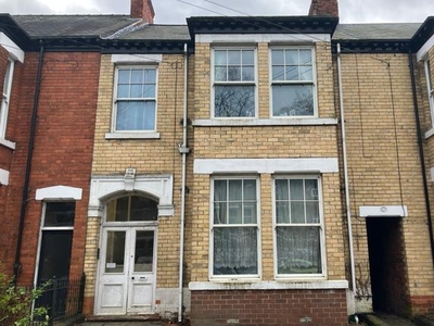 Flat to rent in Westbourne Avenue, Princes Avenue, Hull HU5