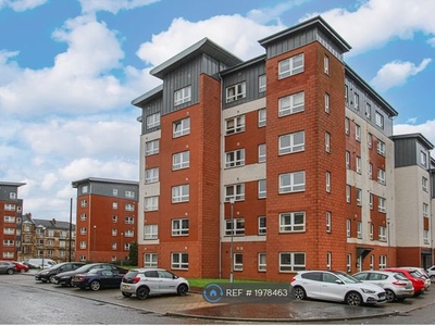 Flat to rent in Whitehill Place, Glasgow G31