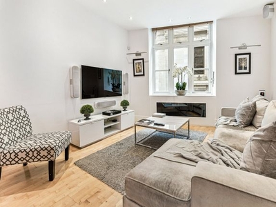 Flat to rent in Wild Street, Covent Garden WC2B