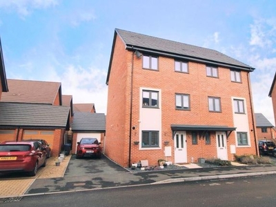 Property for sale in Newstead Way, Daventry NN11