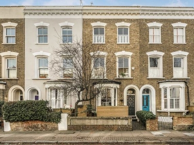 Property for sale in Walford Road, London N16