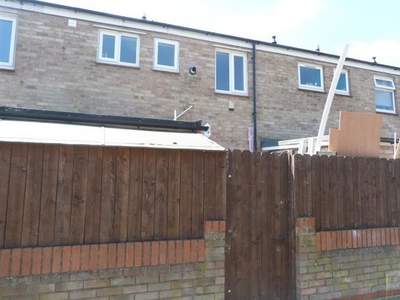 Terraced house to rent in Coronation Road North, Hull HU5