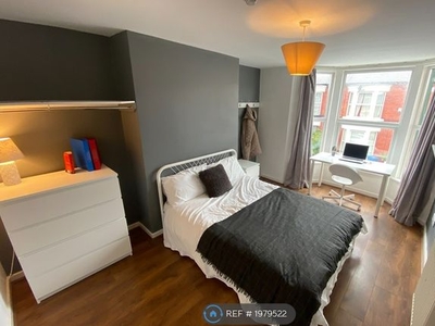 Terraced house to rent in Dudley Road, Liverpool L18
