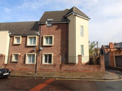 Town house to rent in Romulus Court, Newcastle Upon Tyne NE4