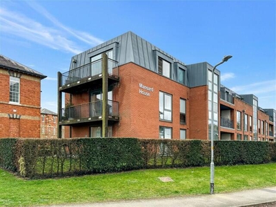 1 Bedroom Apartment For Sale In South Meadow Road