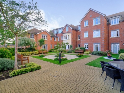 1 Bedroom Retirement Apartment For Sale in Kettering, Northamptonshire