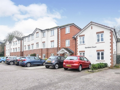 1 Bedroom Retirement Flat For Sale in Brentwood,