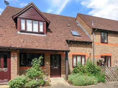 2 Bed Flat/Apartment For Sale in Watermill Court, Woolhampton, RG7 - 5032912