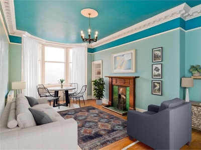2 bed second floor flat for sale in Leith Walk