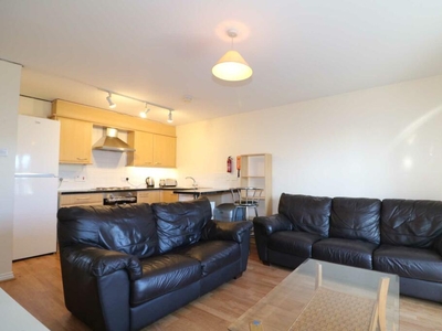 2 bedroom apartment for rent in Chancellor Court, Liverpool, L8