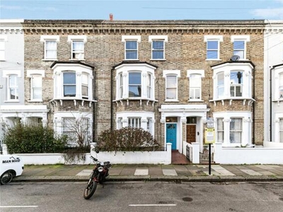2 Bedroom Apartment For Sale In Fulham, London