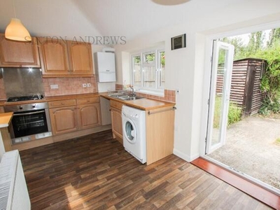 2 Bedroom Flat For Rent In Norwood Green