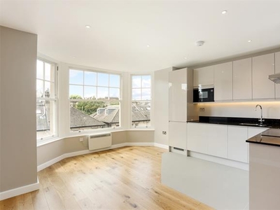 2 bedroom property to let in Earls Court Road London SW5