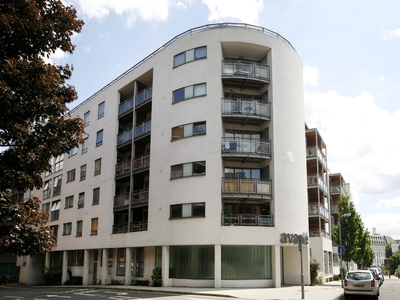 2 bedroom property to let in The Bittoms Kingston Upon Thames KT1