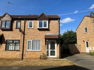 2 Bedroom Semi-detached House For Rent In East Hunsbury