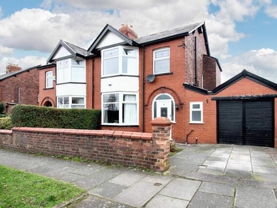 3 Bedroom Semi-detached House For Sale In Dentons Green