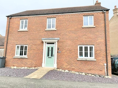 4 Bedroom Detached House For Sale In Northampton