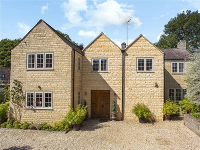 4 bedroom property for sale in Park Road, CHIPPING CAMPDEN, GL55