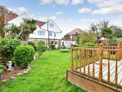 5 Bedroom Detached House For Sale In Minster On Sea, Sheerness
