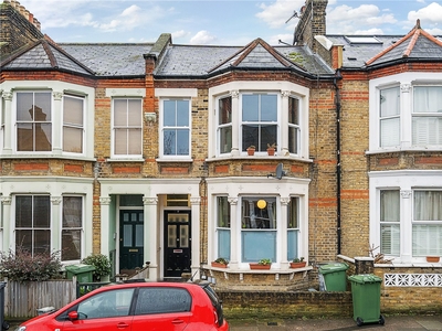 Aspinall Road, London, SE4 2 bedroom flat/apartment in London