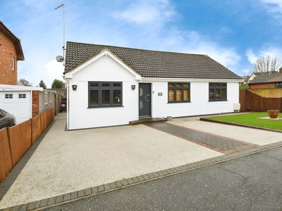 Bungalow for sale in Barnmead Way, Burnham-On-Crouch, Essex CM0
