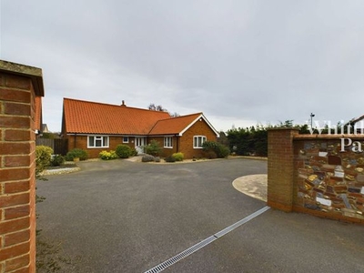 Bungalow for sale in Denmark Street, Diss IP22