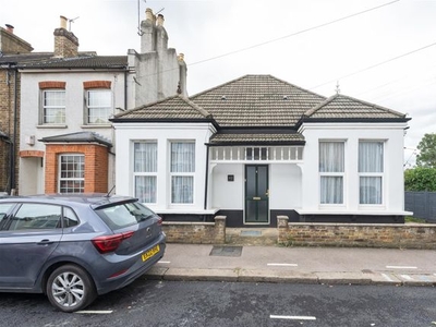 Bungalow for sale in Garfield Road, London E4