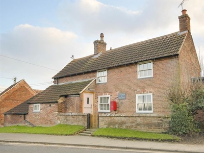 Cottage for sale in Main Street, Upton, Newark, Nottinghamshire NG23