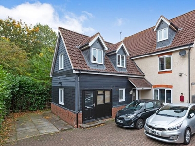 Detached house for sale in Foxley Place, Loughton, Milton Keynes, Buckinghamshire MK5