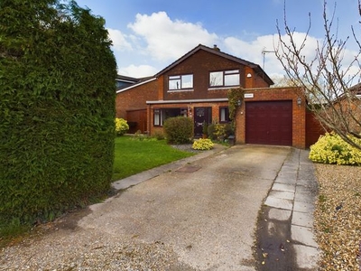 Detached house for sale in Longfield Road, Twyford RG10