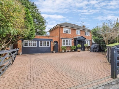 Detached house for sale in Mount Pleasant, Hitchin, Hertfordshire SG5