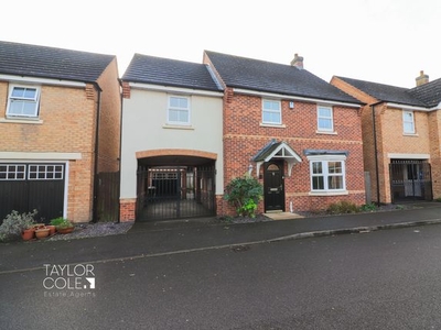Detached house to rent in Field Close, Kettlebrook, Tamworth B77