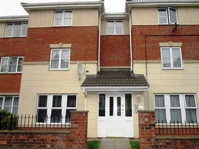 Flat to rent in Princes Gate, West Bromwich B70