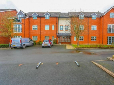 Flat to rent in Rosemont House 15A, Poplar Road, Solihull, West Midlands B93