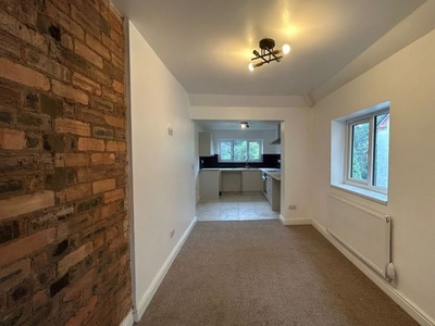 Flat to rent in St. James's Road, Dudley DY1