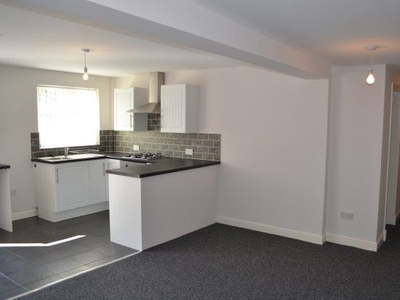 Flat to rent in The Woodlands, Stoke-On-Trent ST7