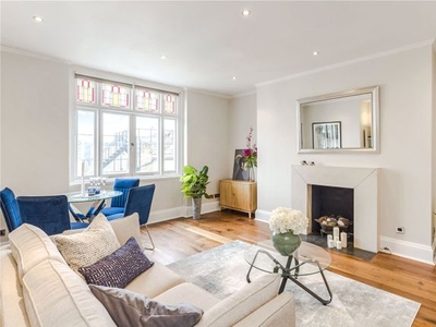 Maisonette for sale in Prince Edward Mansions, Moscow Road, London W2