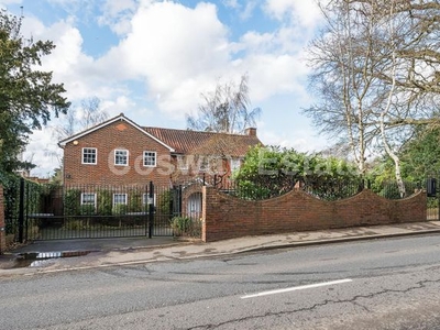 Property for sale in Marsh Lane, Mill Hill, London NW7