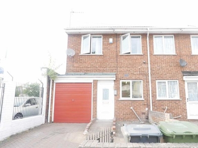 Semi-detached house to rent in Parkfield Road, Wolverhampton WV4