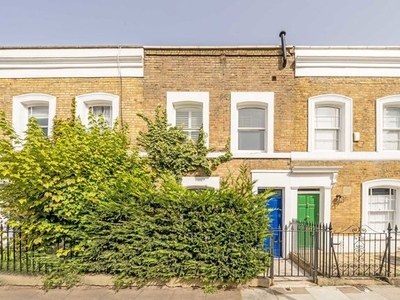 Terraced house for sale in Baring Street, London N1
