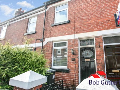 Terraced house to rent in Dimsdale View East, Porthill, Newcastle ST5