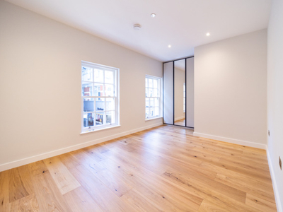 1 Bedroom Apartment For Sale In Richmond, Surrey