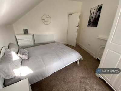 1 Bedroom Flat Share For Rent In Leicester