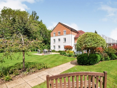 1 Bedroom Retirement Apartment For Sale in Rushden, Northamptonshire