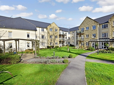 1 Bedroom Retirement Apartment – Purpose Built For Sale in Shepton Mallet, Somerset