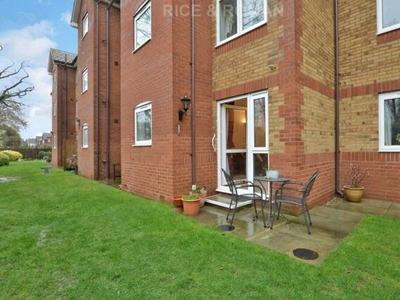 1 Bedroom Retirement Property For Sale In Hinchley Wood