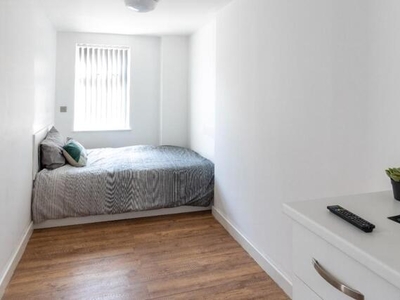 2 Bedroom Apartment For Rent In Leicester, Leicestershire