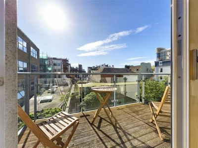 2 Bedroom Apartment For Rent In West Street, Brighton
